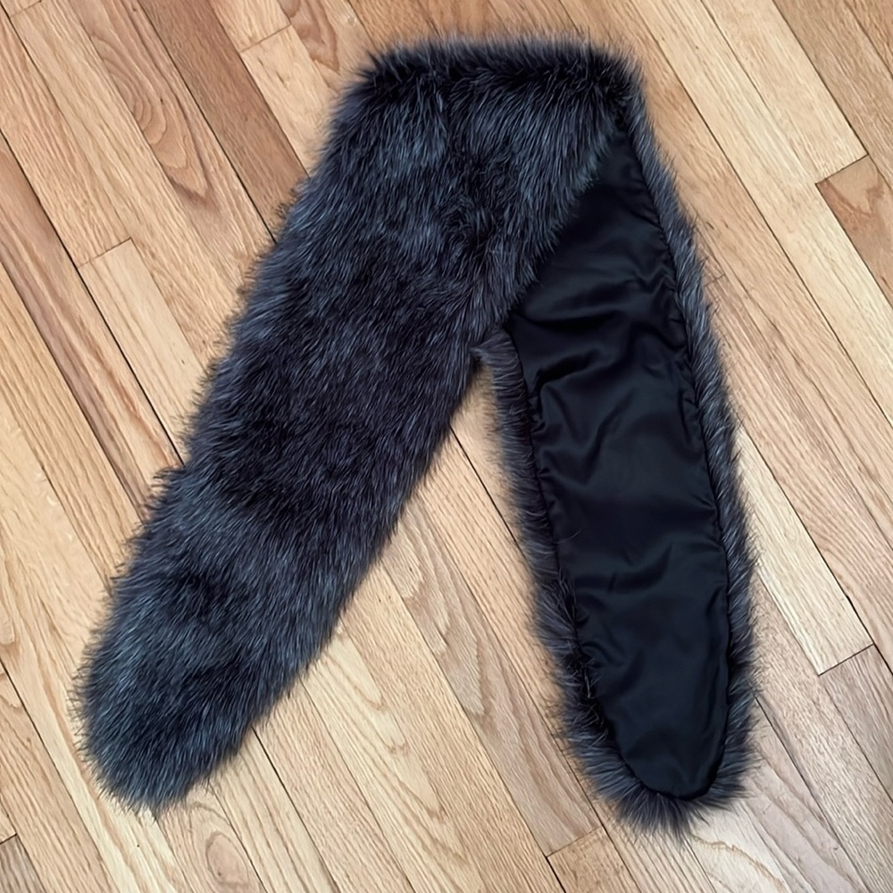 Faux fur stole, excellent condition